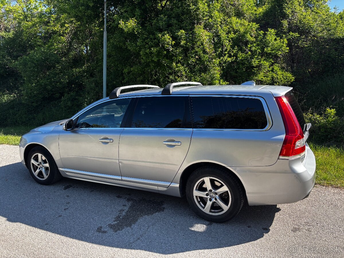 Volvo V70 T5 - 4