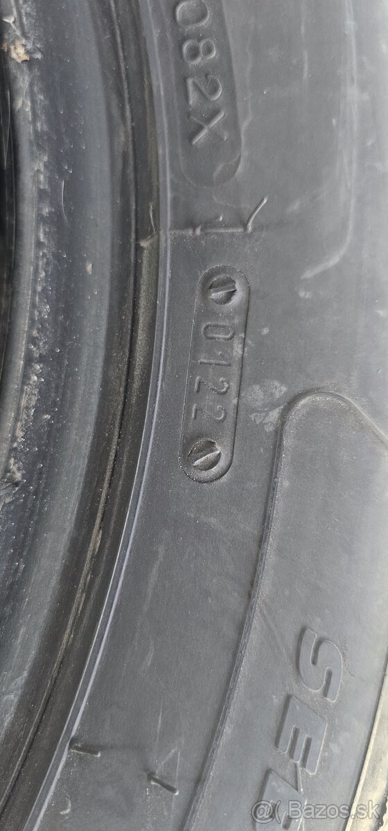 Letne 215/55r17 - 4