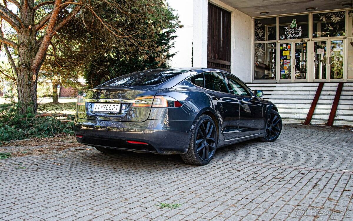Tesla Model S 75D, Free Supercharger - 4
