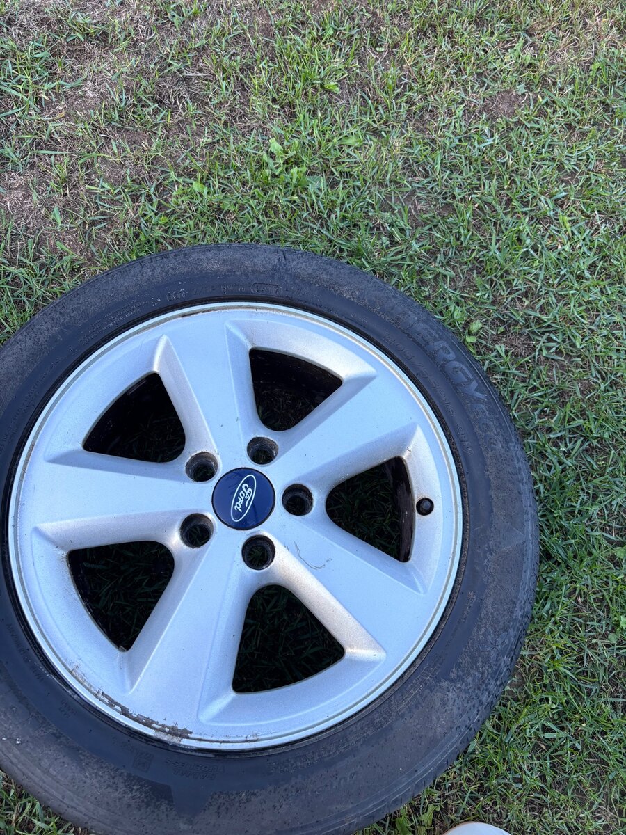 Disky R16 5x108 - 4