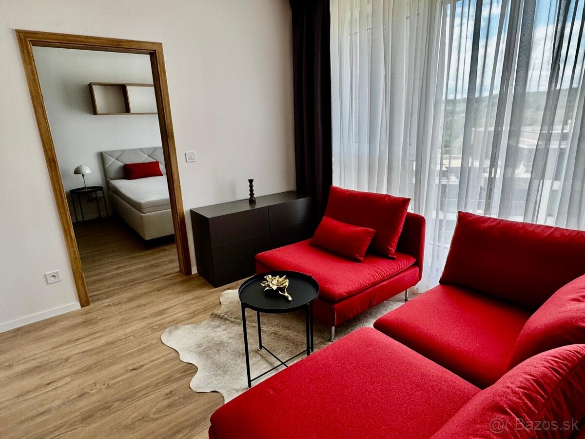 Predám 2 izb. byt Lorinčík Háje, parking, pivnica - 4