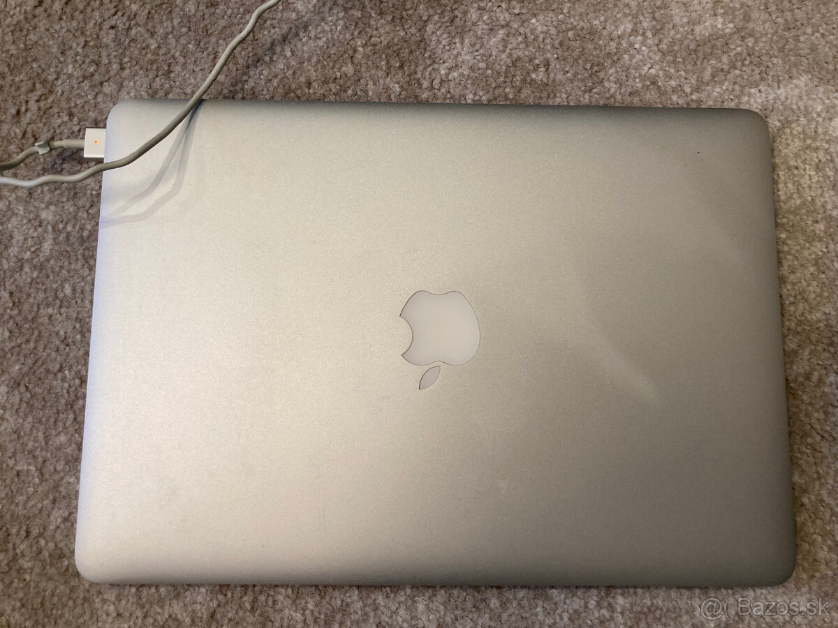 Predám Apple MacBook Air 13" i5 Mid 2013 8 GB DDR3 128 GB - 4