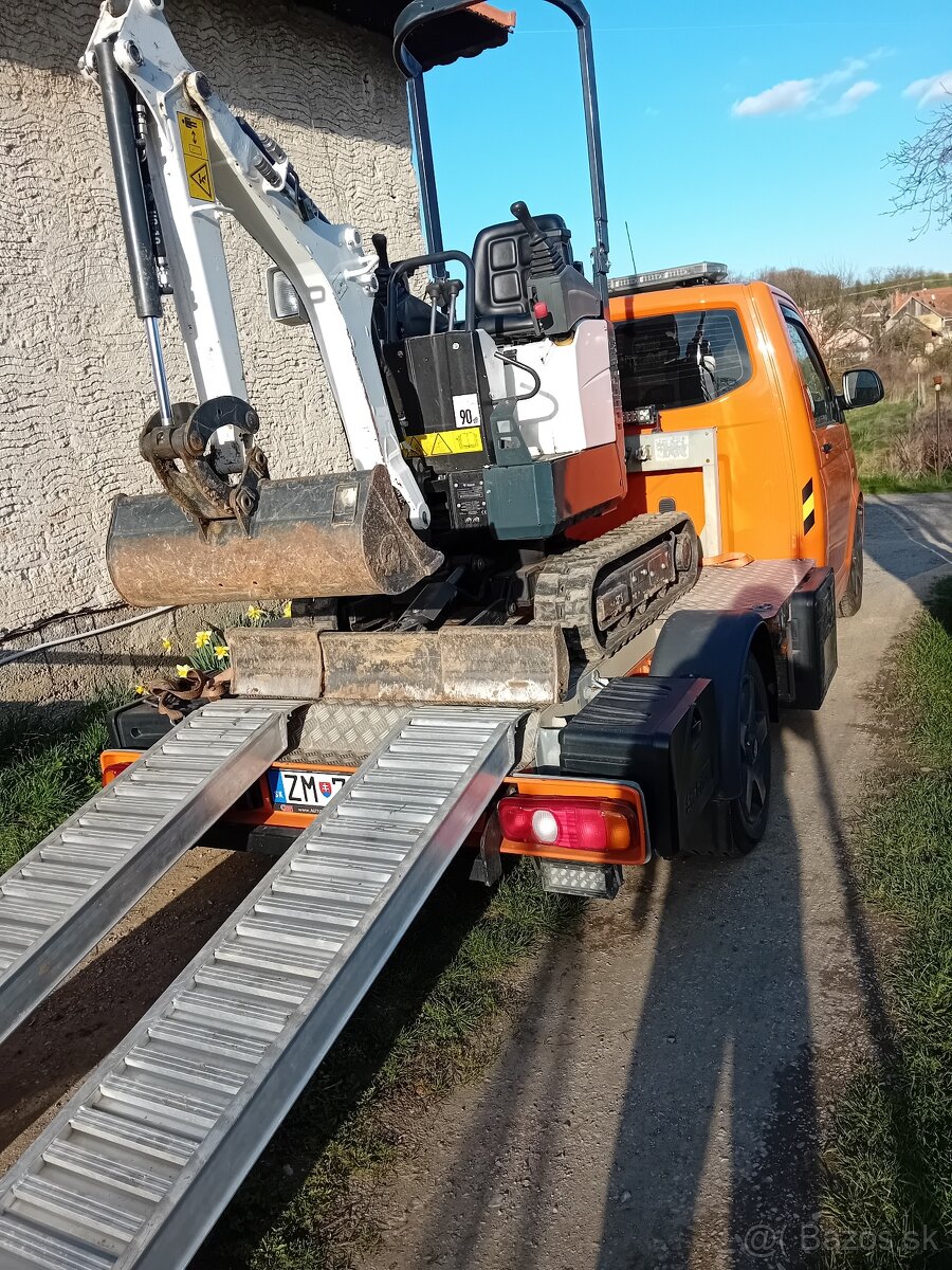 VW Transporter T5.1 2.0tdi 4x4 +Minibager Bobcat - 4