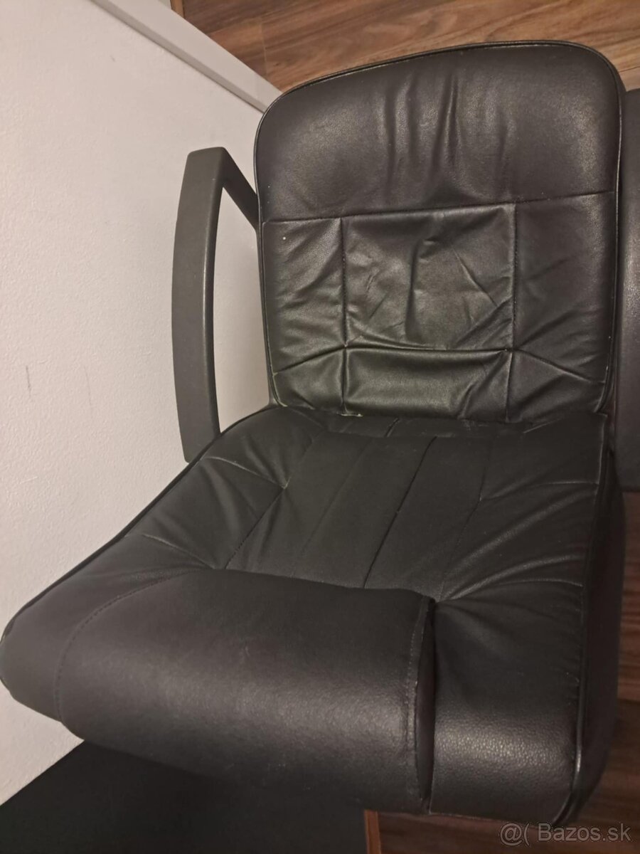 Veľmi pohodlná kozenna stolicka k Pc - 4