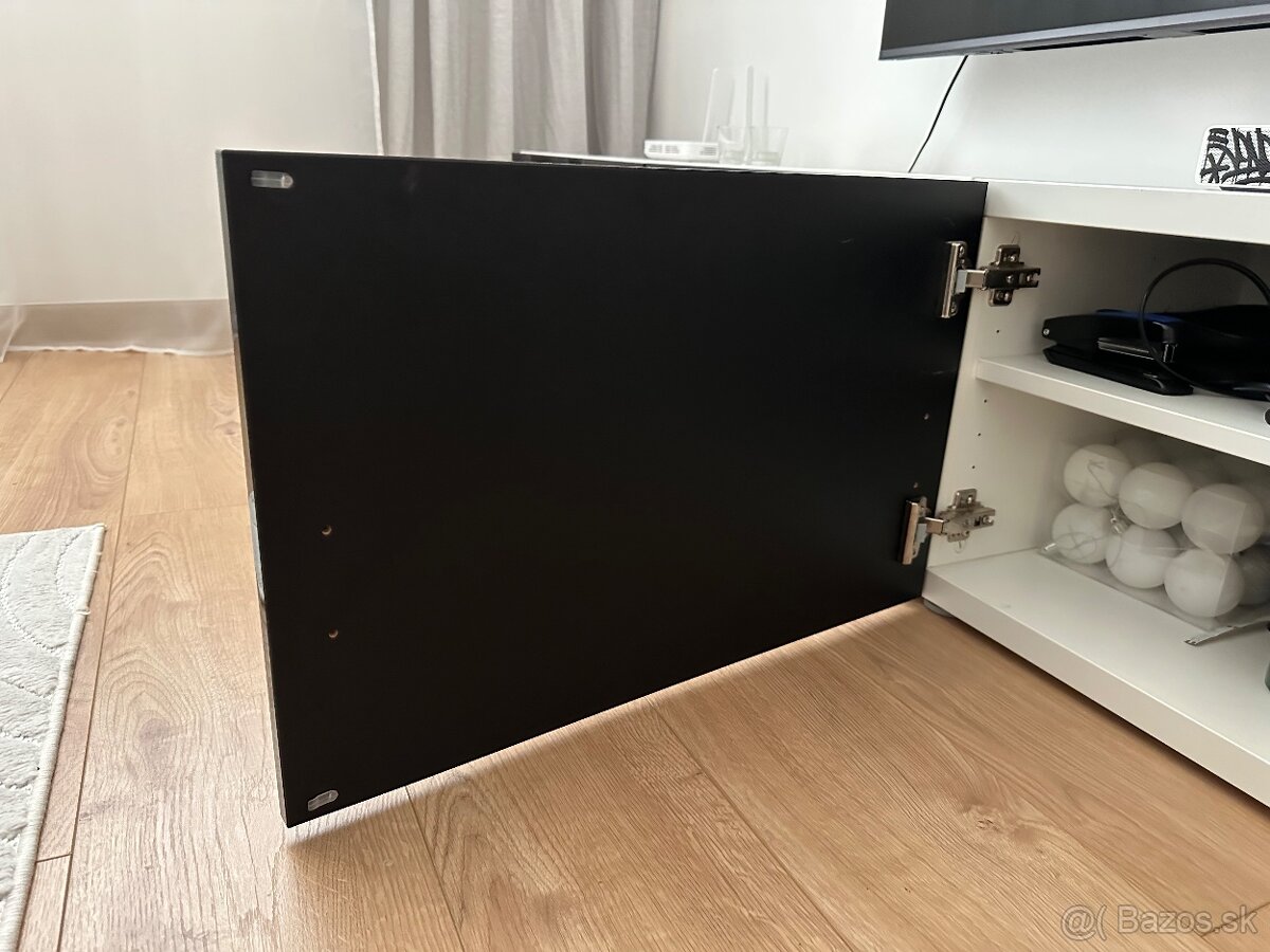 Dvierka BESTA - 4 kusy cierna - 4