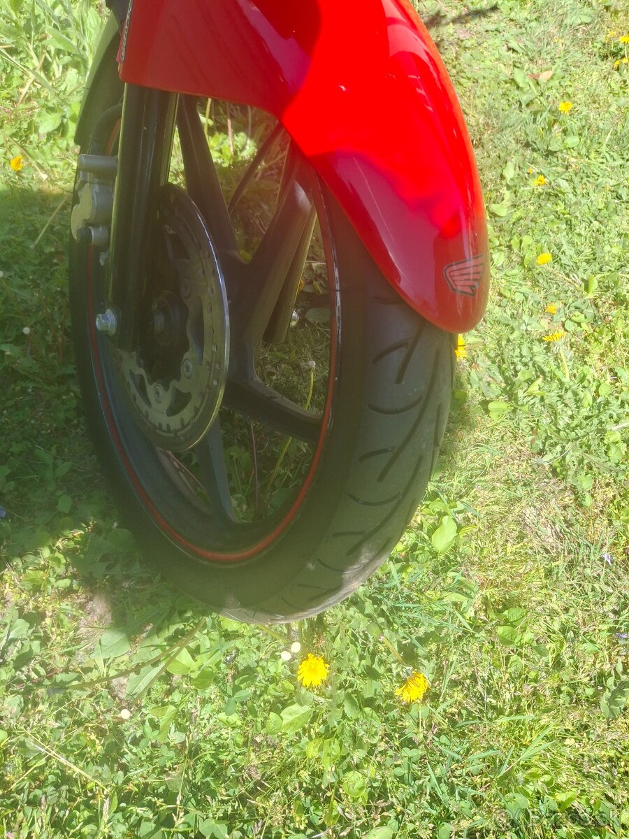 Honda 125 cbf - 4