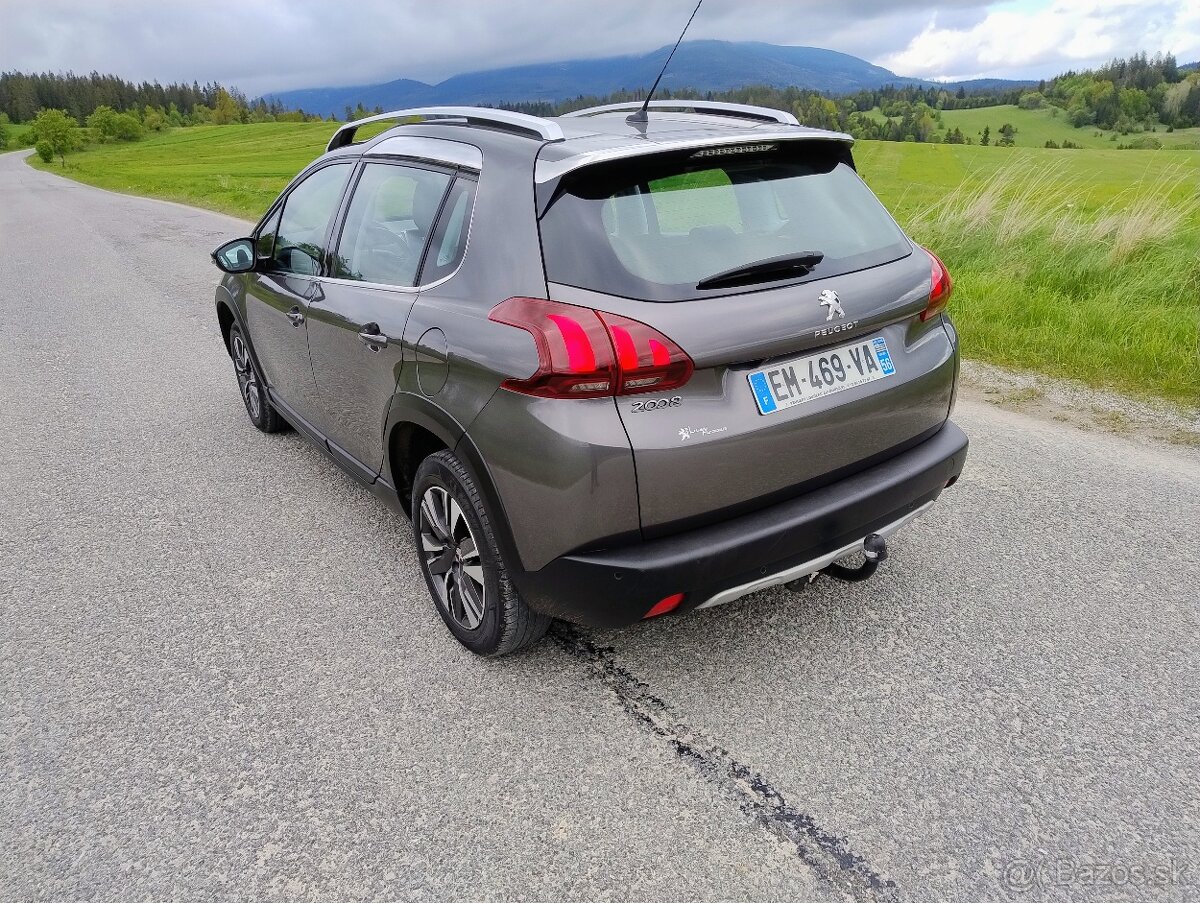 Peugeot 2008 Allure 1.6 HDI - 4