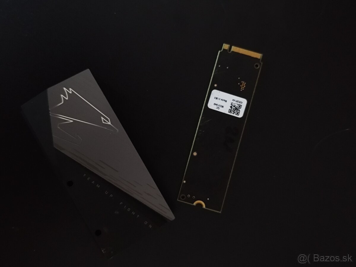 Crucial P2 2TB NVMe - 4
