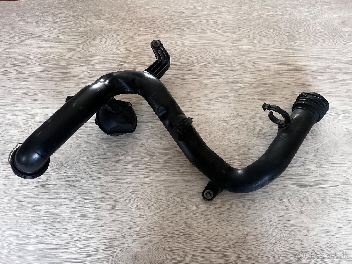 Tlaková hadica intercooler, snímač tlaku BXE BKC - 4