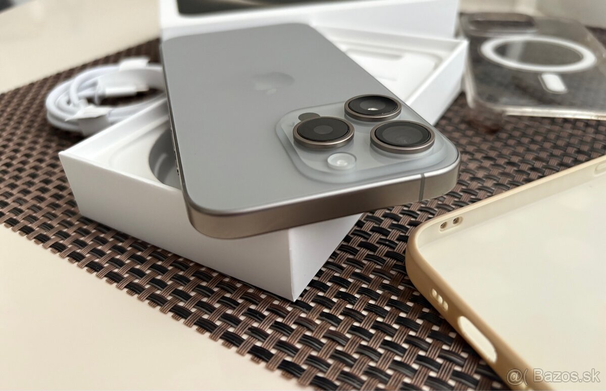 IPhone 15 Pro 128GB Natural Titanium - 4