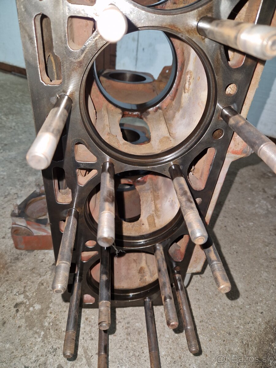 Blok motoru zetor crystal - 4