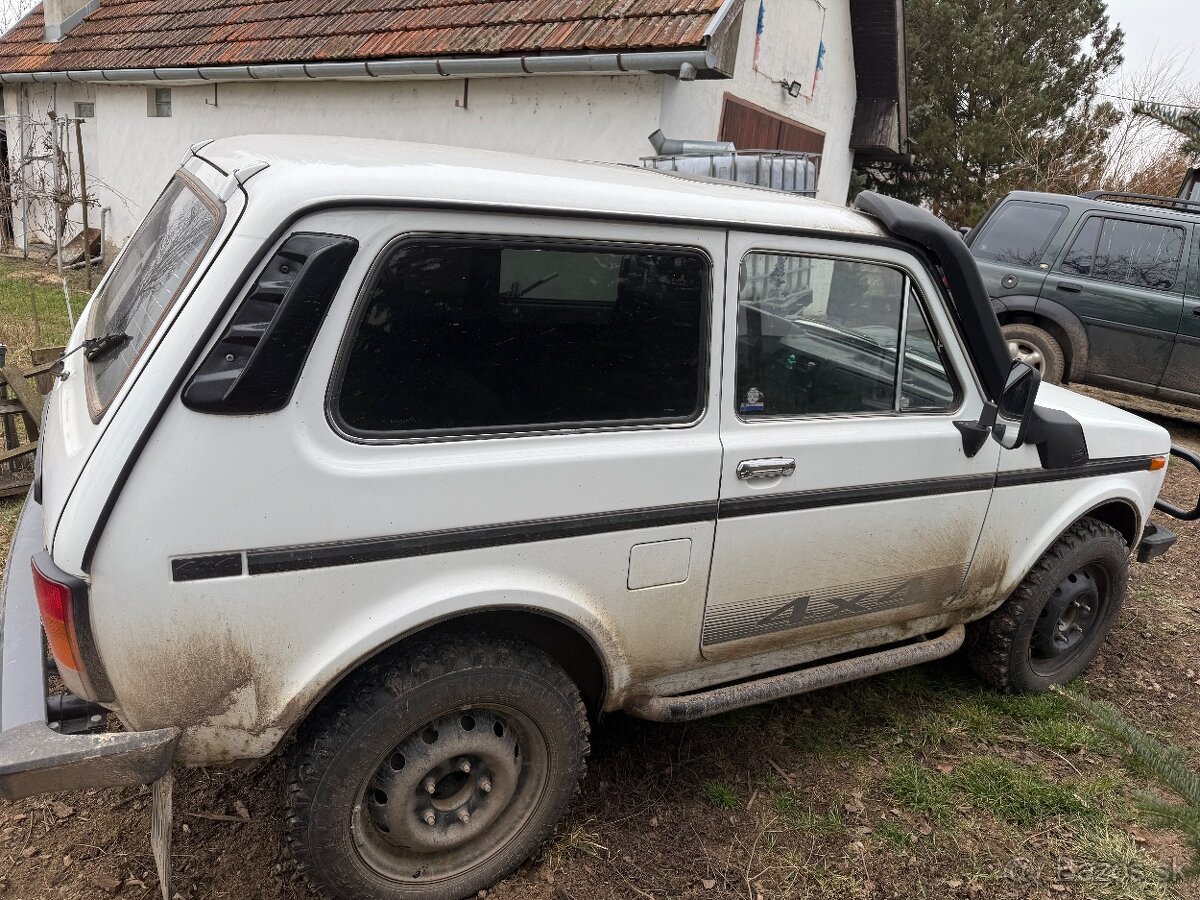 Lada Niva VAZ 21214 - 4