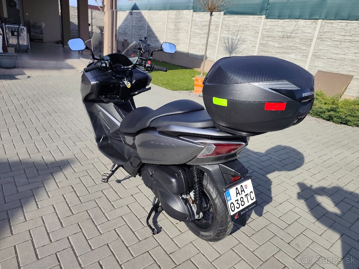 Predám Honda Forza 300 - 4