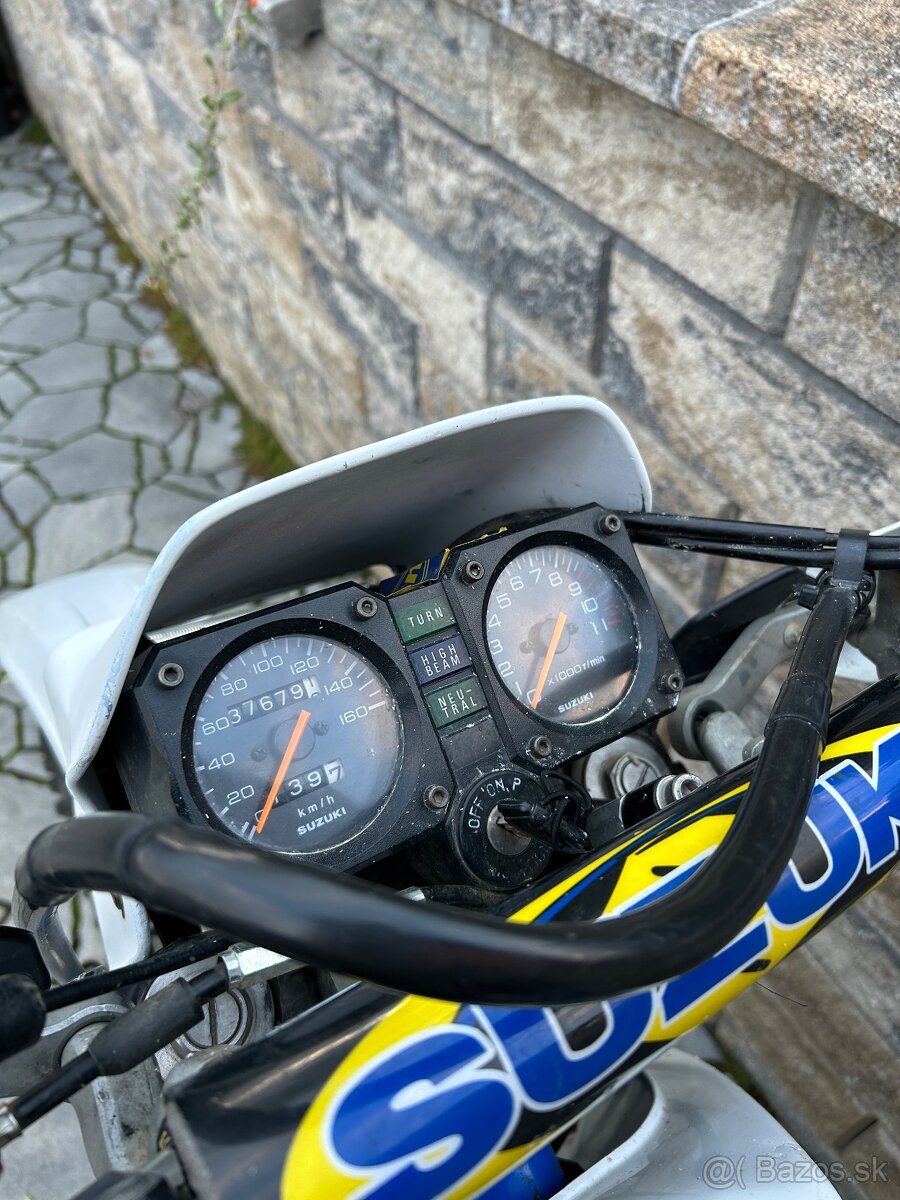 Suzuki dr 350