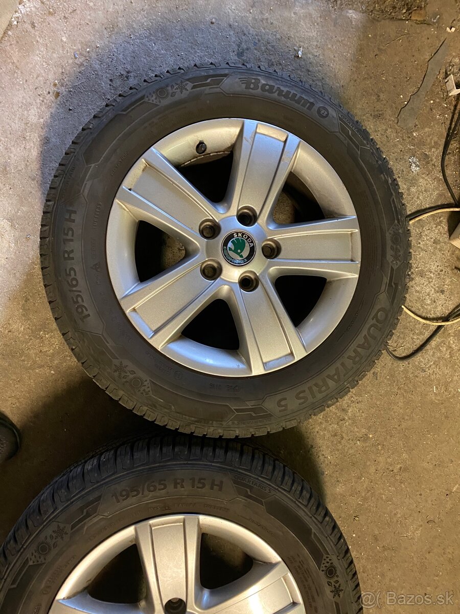195/65r15 originál škoda - 4
