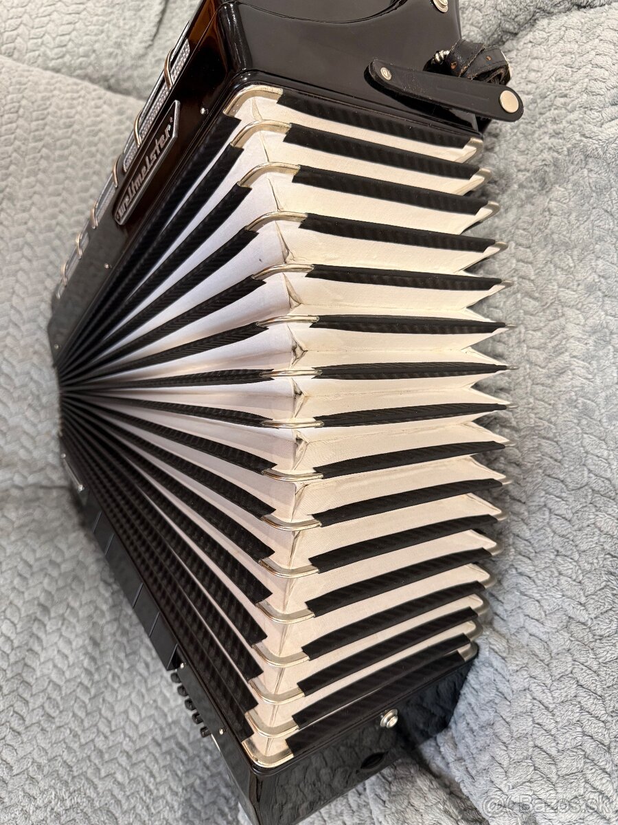 Predám 96 basový akordeón WELTMEISTER Diana - 4