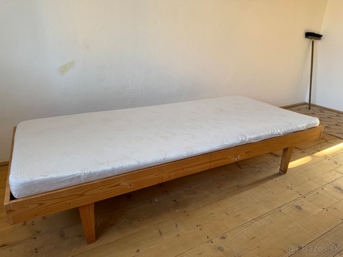 Drevená posteľ - 4