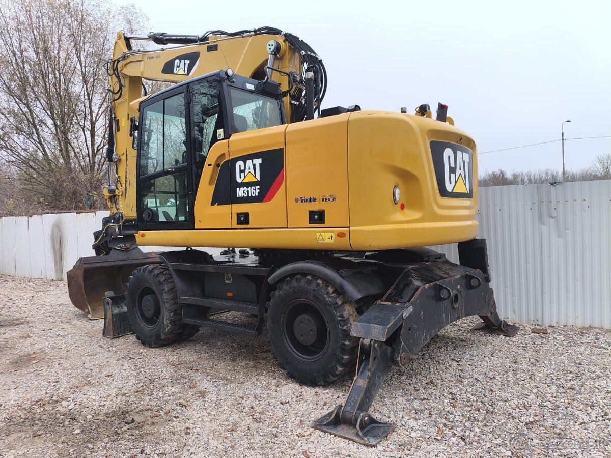 Kolový otočný bagr CAT M316 F - 4