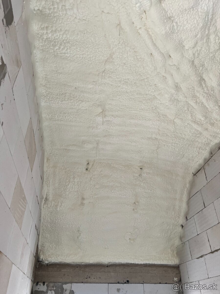 Striekaná penová izolácia a parozábrana + termokamera - 4