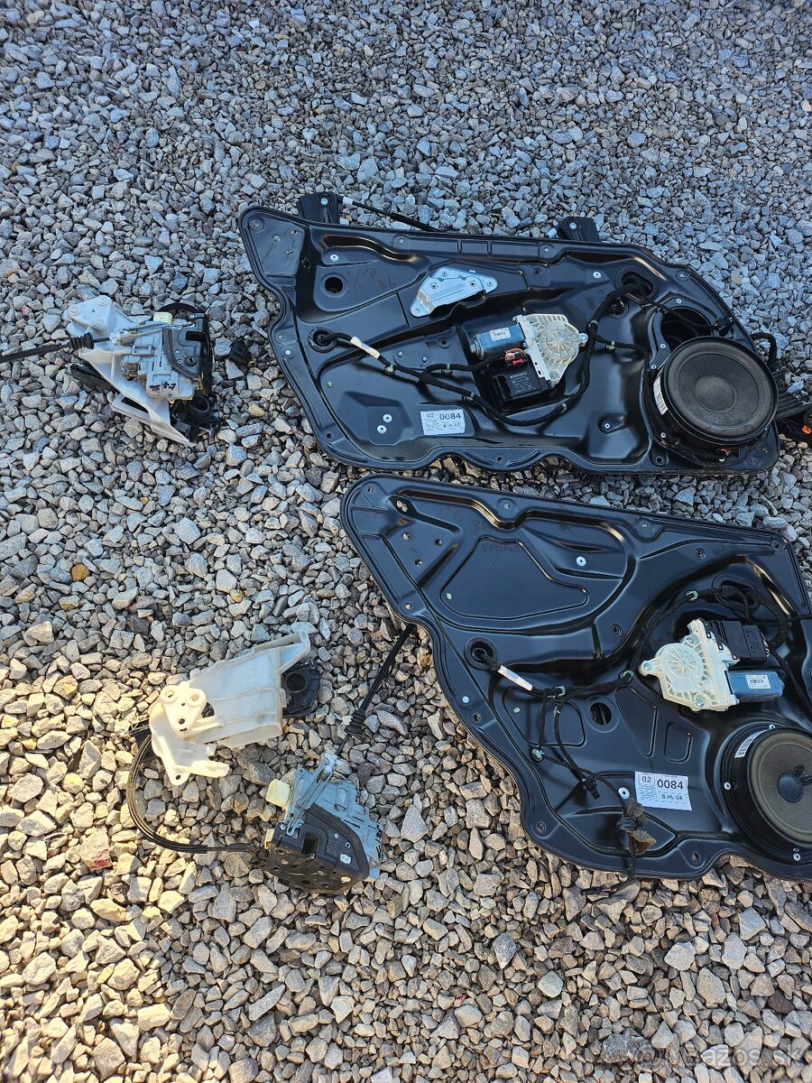 VW Touran,Passat B6 elektr.sťahovanie okien,Zámky dverí - 4