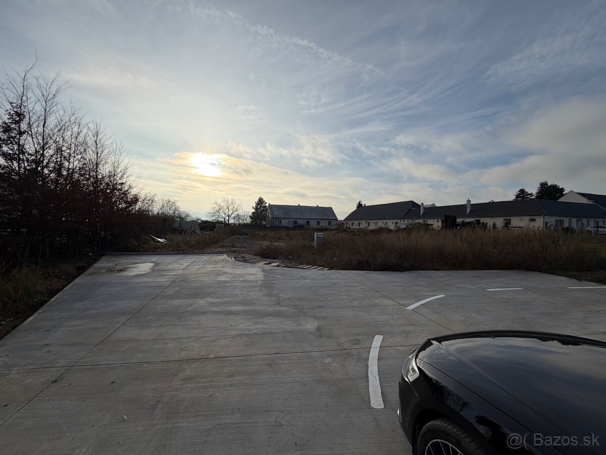 Stavebný pozemok pre rodinný dom 440m2 - 4