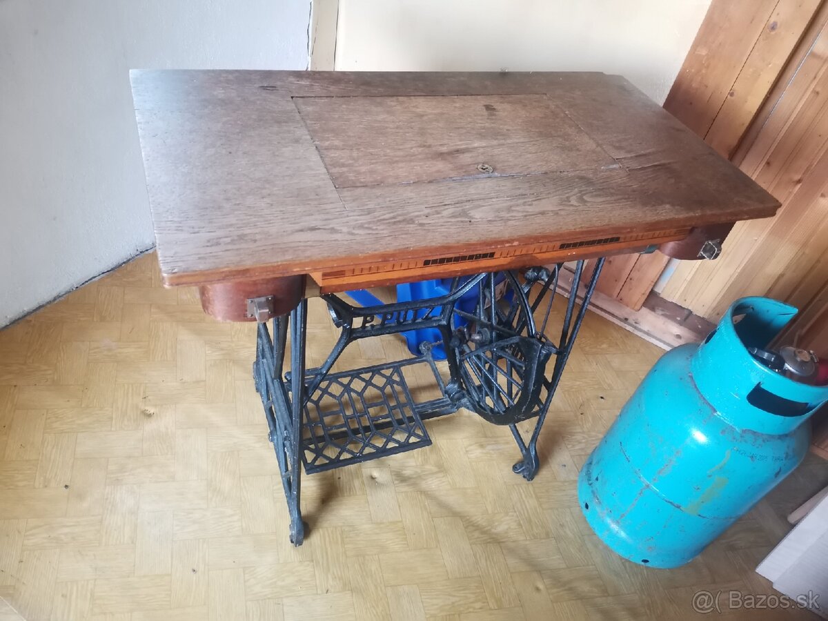 Šlapaci šijací stroj zn BOBIN - 4