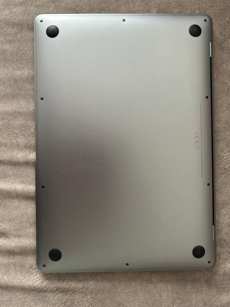 MacBook Air 13" M1 – 8GB / 256GB top stav - 4