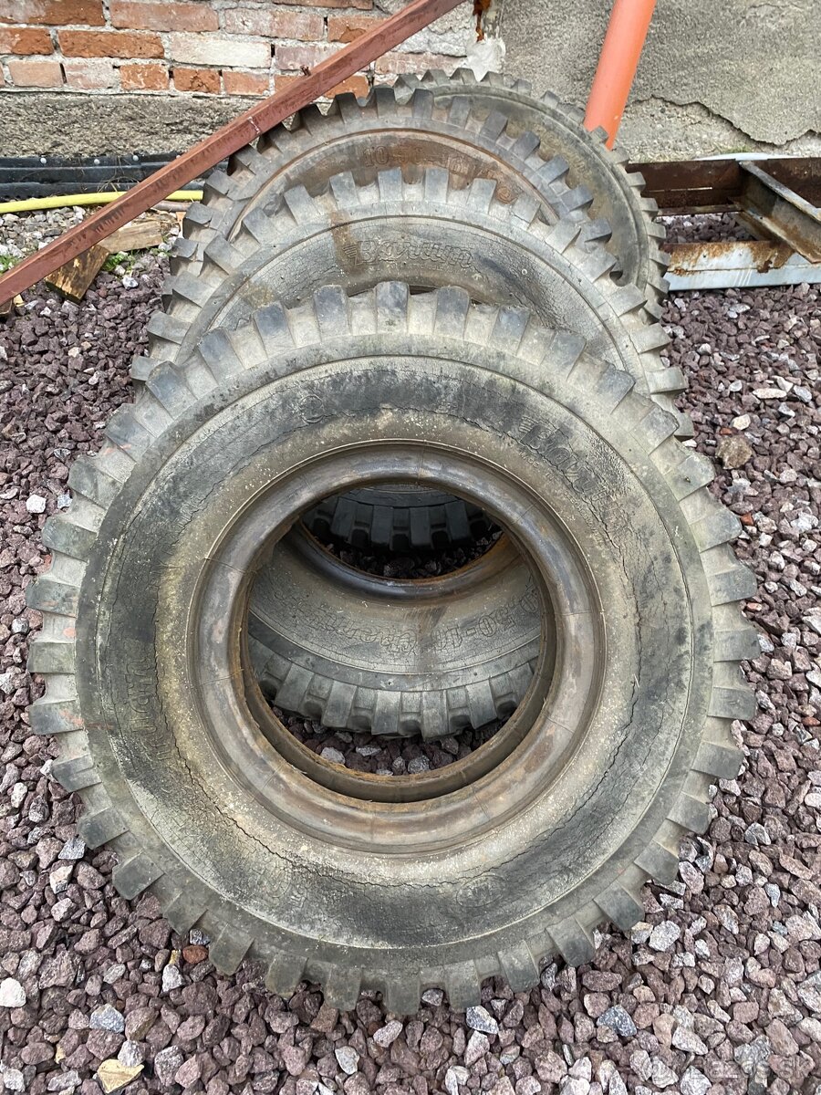 Pneumatiky 10,50-16 - 4