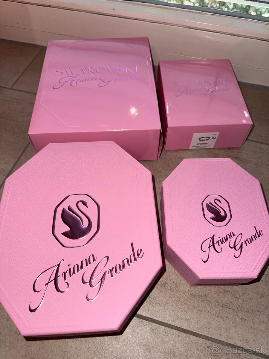 Ariana Grande - Swarovski Set - 4
