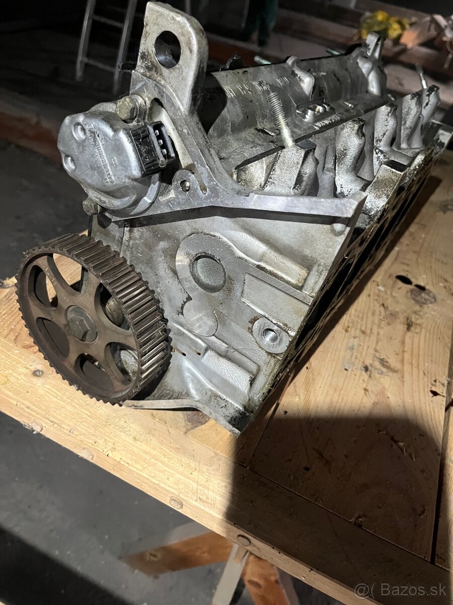Predám hlavu valcov 1.8t 20V - 4