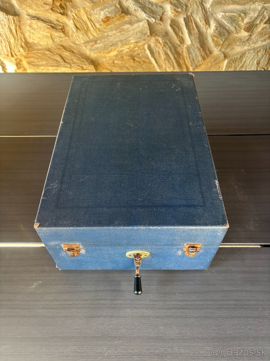 Starožitný mechanický gramofón DECCA – kufríkový - 4