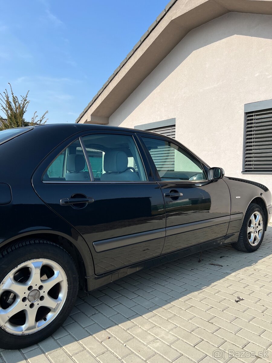 Mercedes benz E 220 cdi - 4