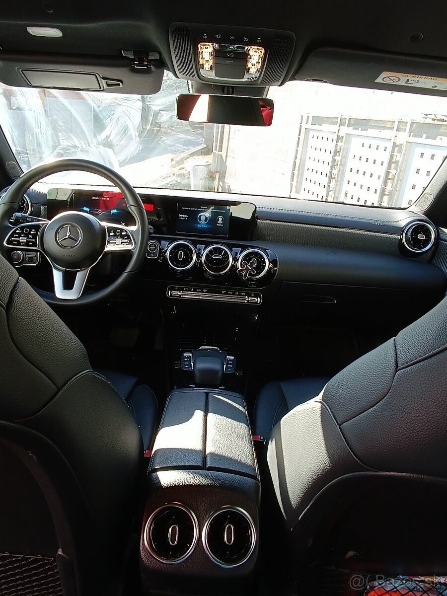 Mercedes Benz CLA schoting brake 200 D 4x4 - - 4