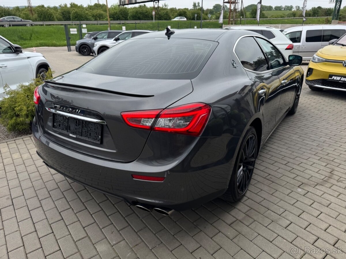 Maserati Ghibli 3.0i V6 4x4 - 4