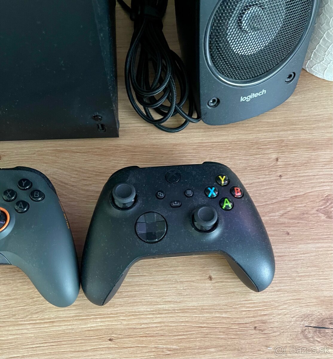 Xbox Series X + Xbox Headset + Scuf Valor Pro - 4