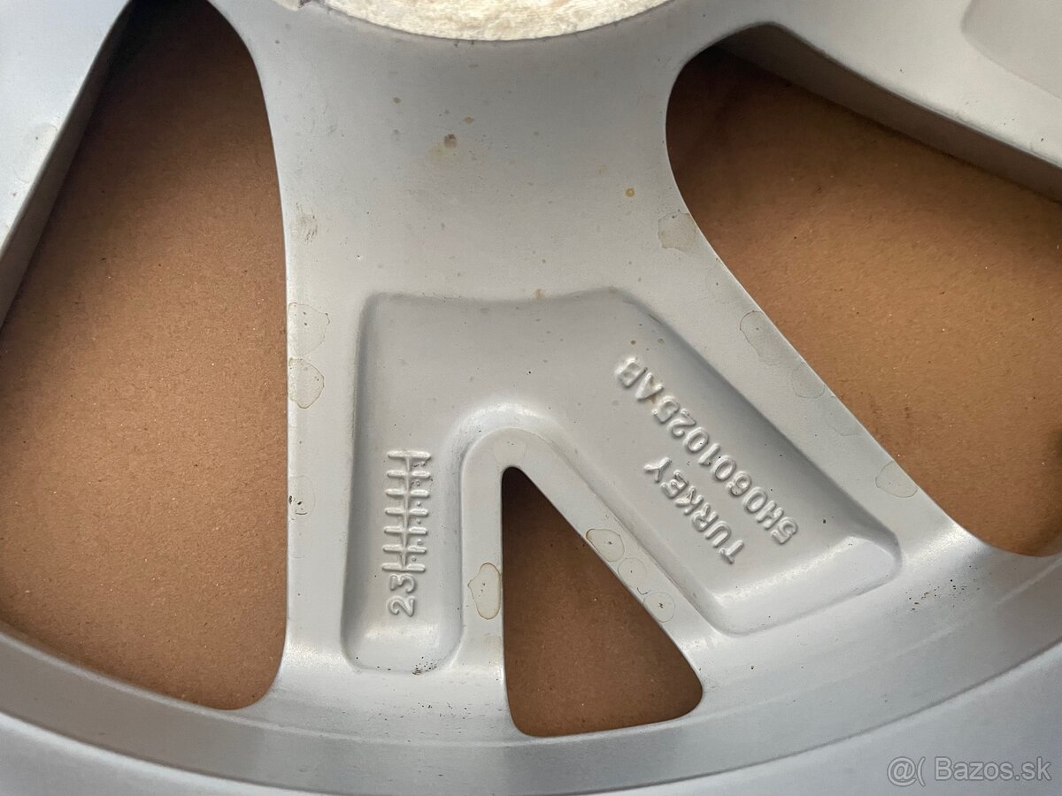 5x112 R18 7,5J ET51 Volkswagen - 4