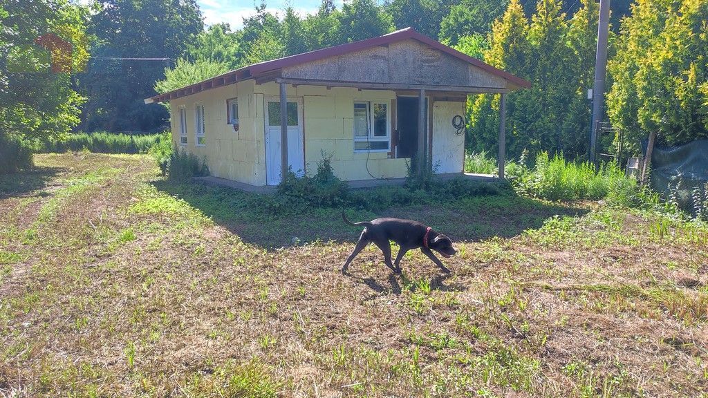 NOVÁ CENA...Rekreačný pozemok 1365m2 s chatkou so súpisným č - 4