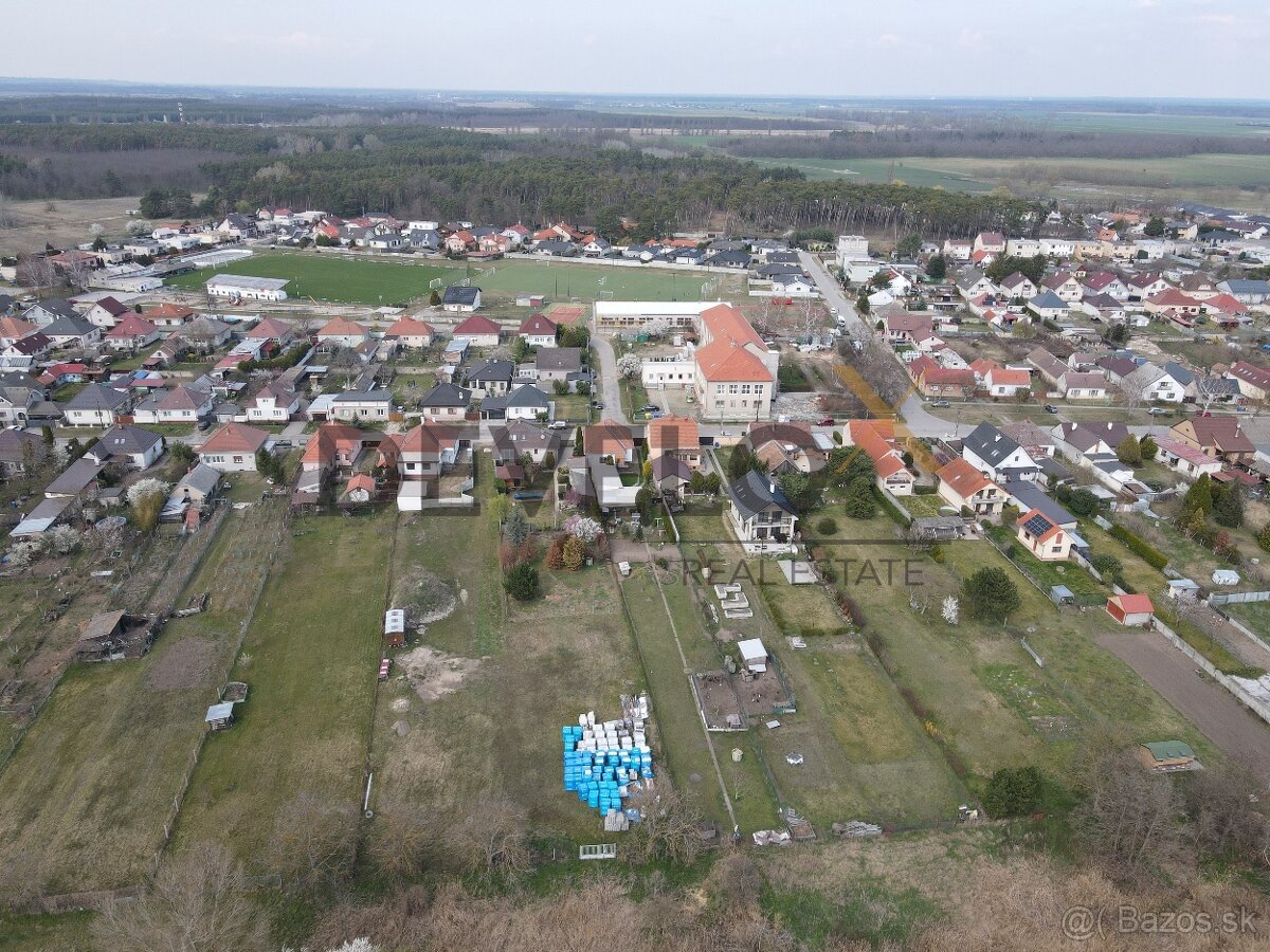 Na predaj 3 stavebné pozemky v obci Jakubov - 4