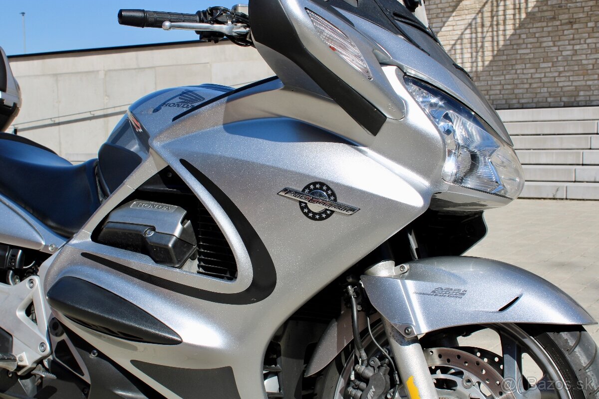 Honda ST 1300 Pan European - 4