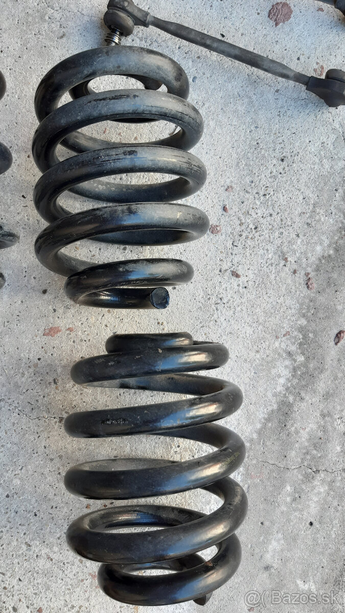 Predám pružiny z VW T5 - 4