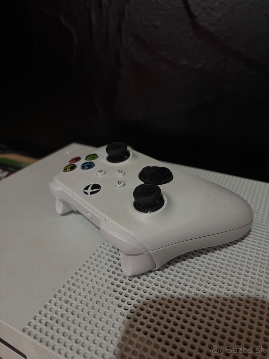 Xbox ONE S + monitor - 4