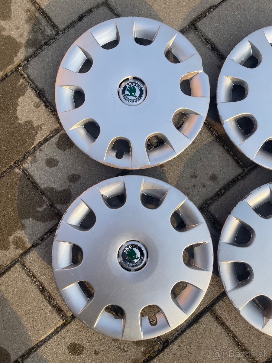 Puklice,kryty kolies Škoda r15" - 4
