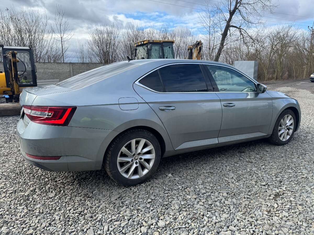 Škoda Superb III 2.0 TDI 140 kW - 4