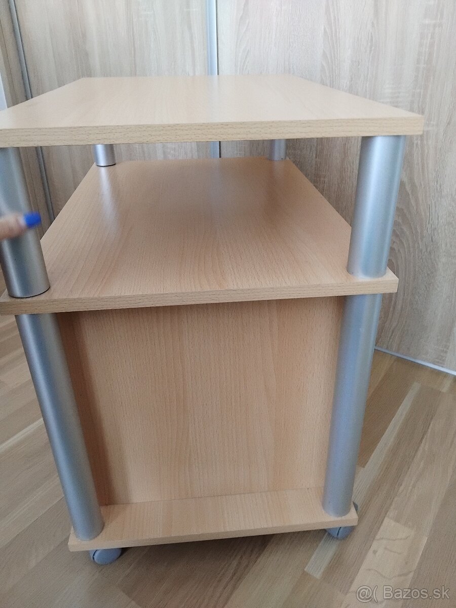 Skrinka na kolieskach - 4