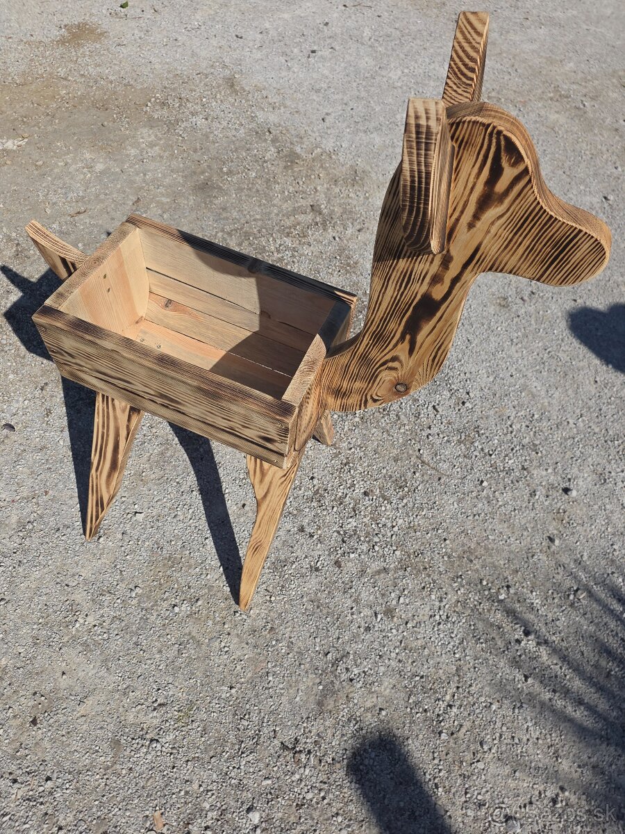 Záhradný kvetinac - 4