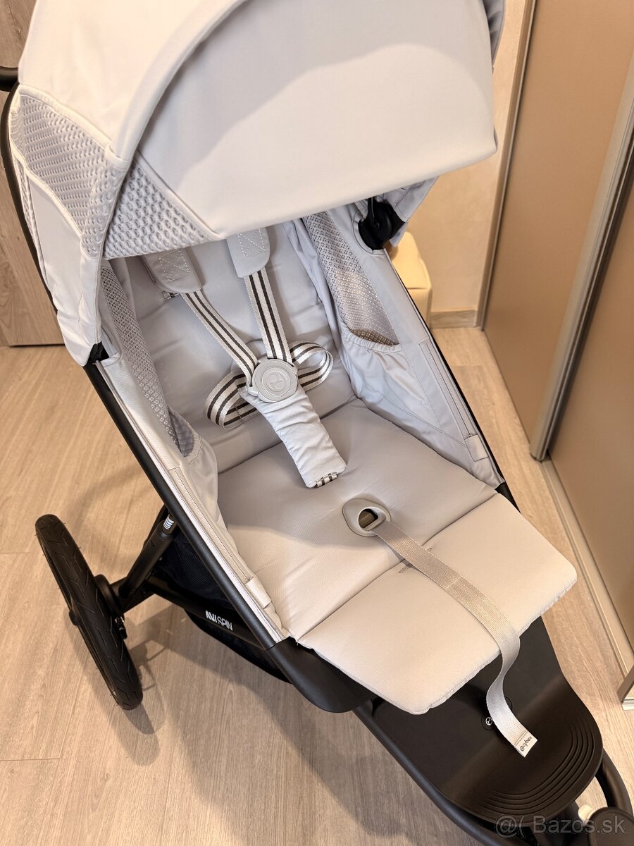 Cybex Avi Spin - 4