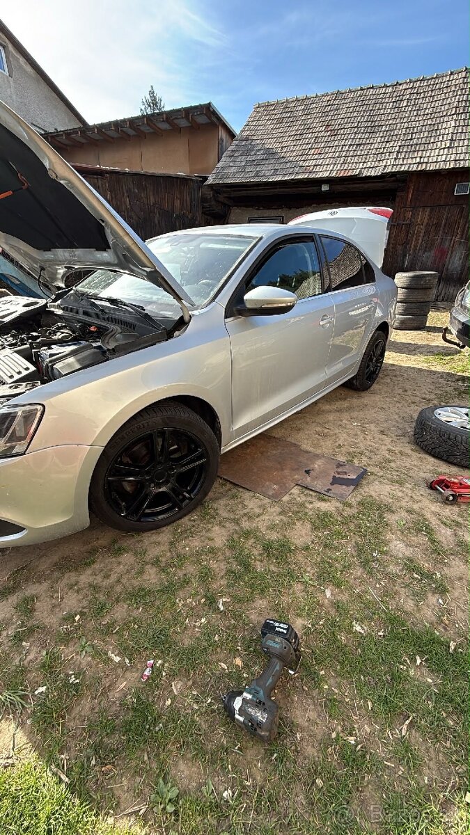 VW Jetta 2.0 103kw - 4