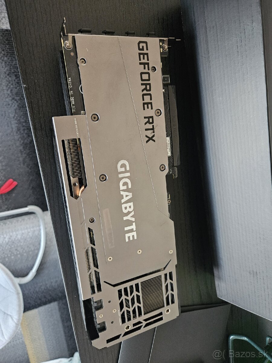 Predám Gigabyte RTX 3080 GAMING OC 10GB - 4