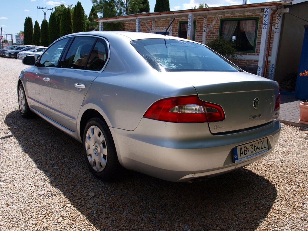 Škoda Superb 1.4 TSI Elegance - 4