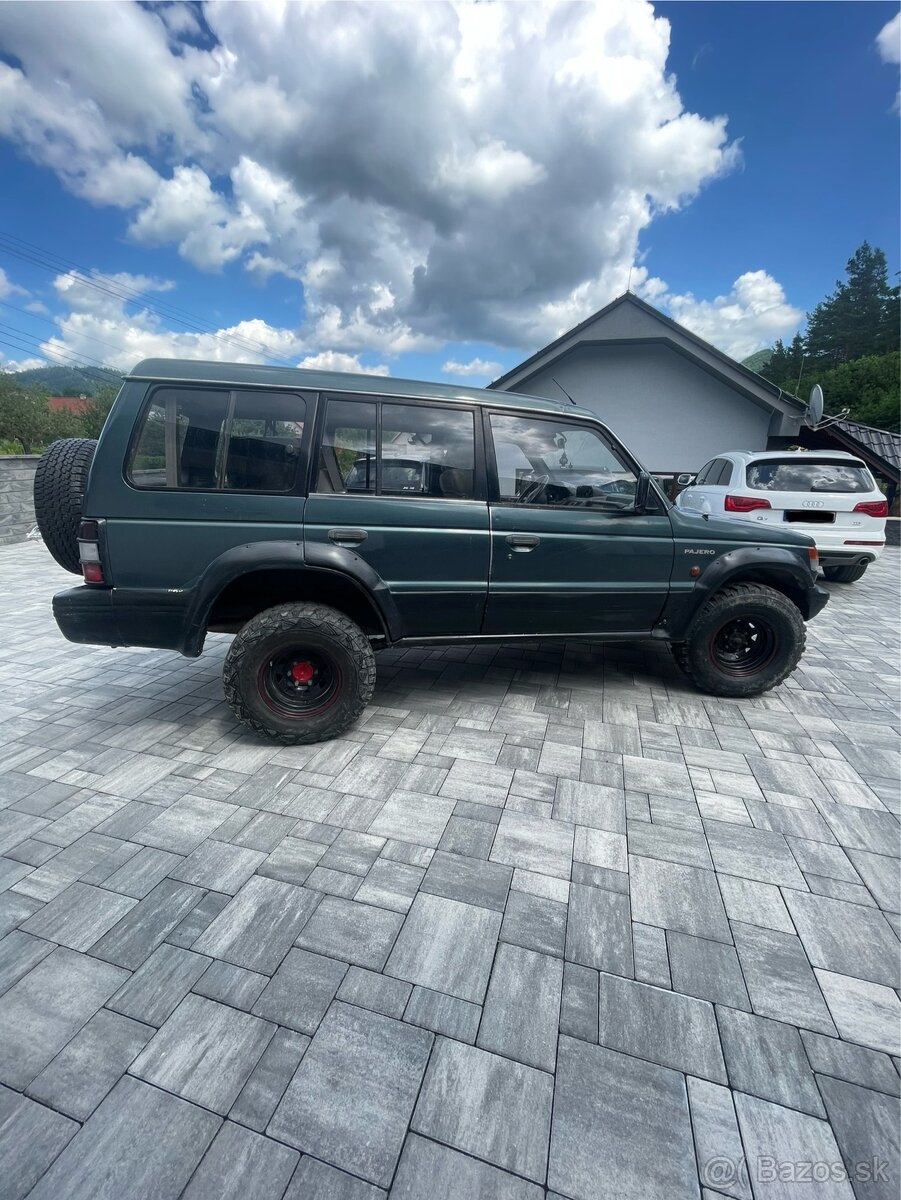 Mitsubishi pajero 2.5 - 4